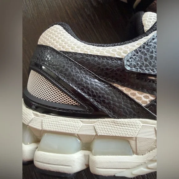 HAL STUDIOS x ASICS Gel Kayano 20 Bone - size 10.5 men’s - Picture 2 of 9